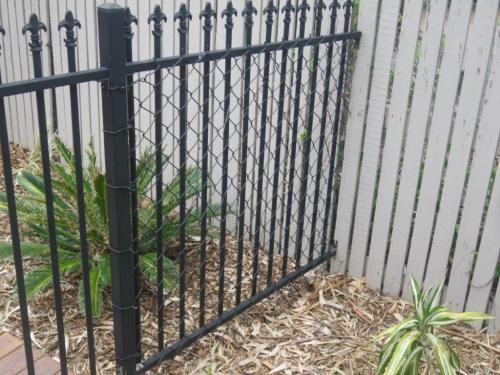 More ‘unnecessary’ climbable chain wire attached to an otherwise compliant pool fence